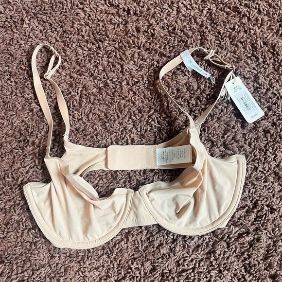 aerie Other - Aerie Women's T-Shirt Bra Size 32D Beige Adjustable Straps Underwired NWT